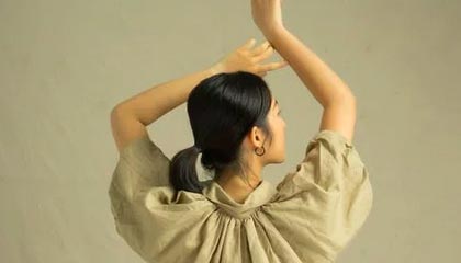 沙特阿拉伯队在困难比赛中表现稳定，取得胜利