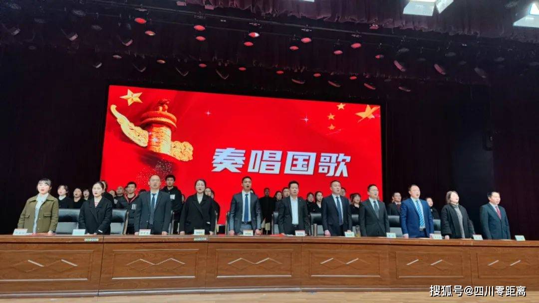 关于半决赛战火升腾，赛场争锋将绽放的信息