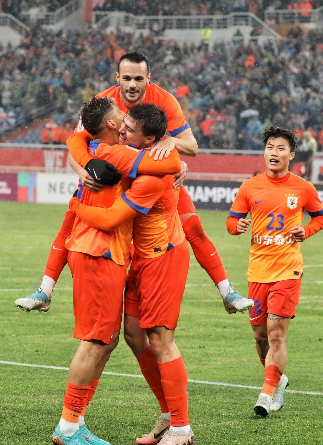 关于精彩纷呈！东亚足球界再度掀起高潮的信息