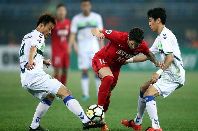 三亿体育体育网页版-强强对话！亚冠战场上的制胜关键揭晓的简单介绍