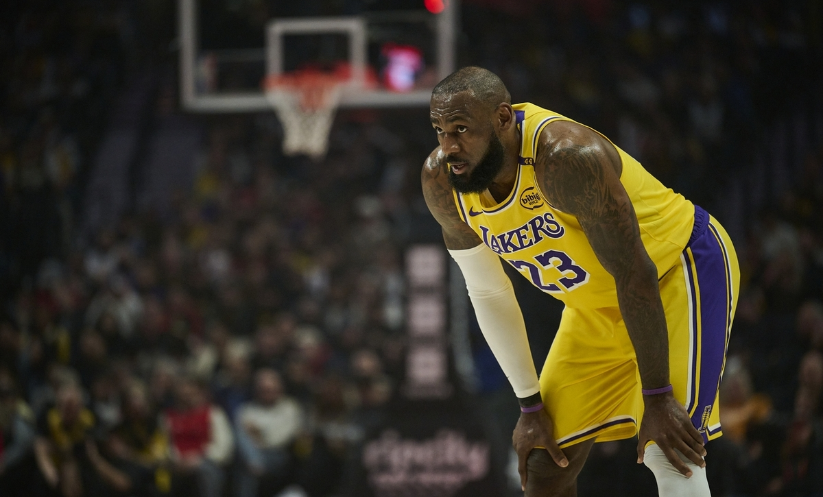 湖人惨败开拓者，遭遇三连败