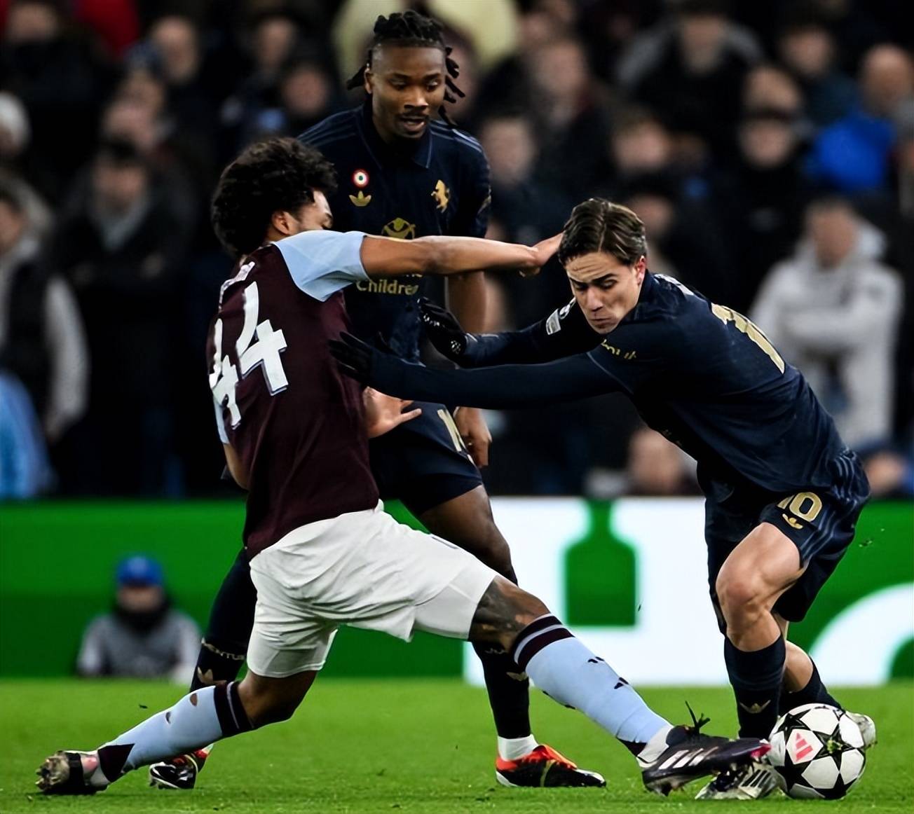 摩纳哥客场惊险逆转，欧冠出线形势严峻